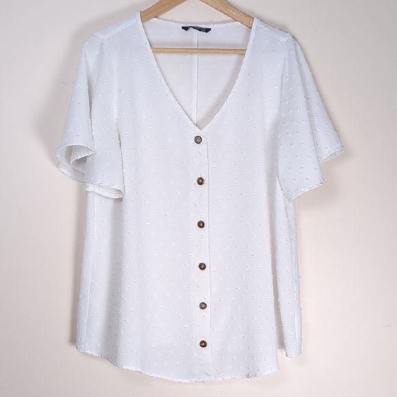 BloomChic Tops - BloomChic Women's White Swiss Dot Flutter Sleeve Decorative Button Top (Size 12)